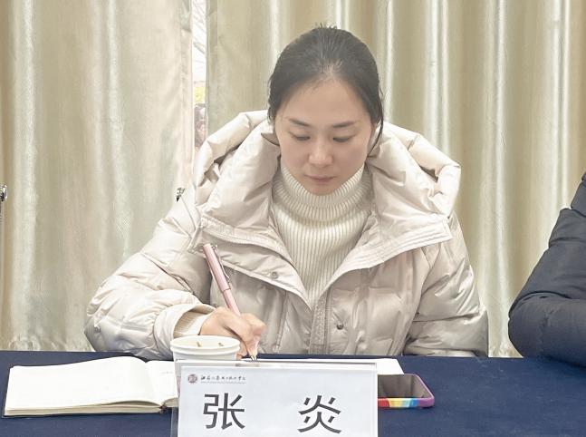 欧洲妇女做爰高潮喷水