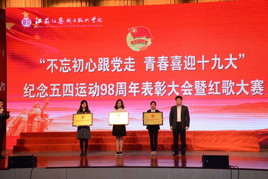 欧洲妇女做爰高潮喷水