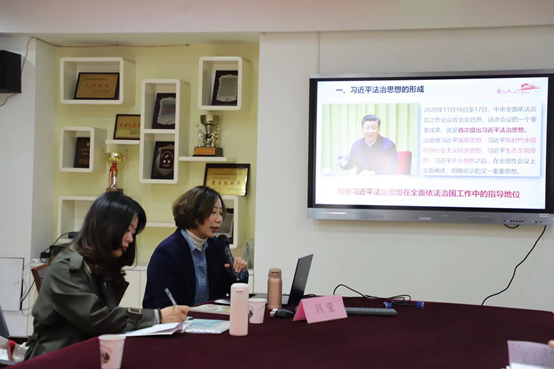 欧洲妇女做爰高潮喷水