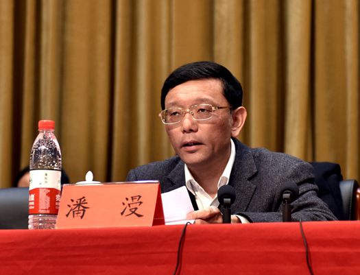 欧洲妇女做爰高潮喷水