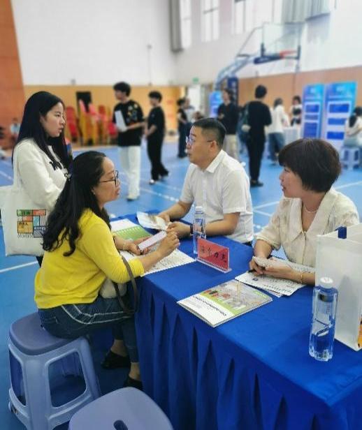 欧洲妇女做爰高潮喷水