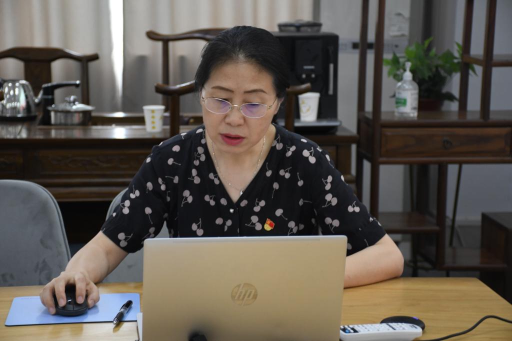 欧洲妇女做爰高潮喷水