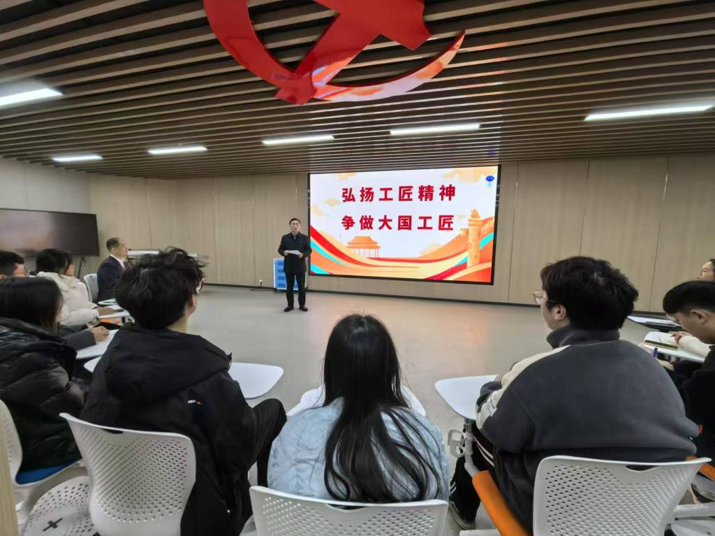 欧洲妇女做爰高潮喷水