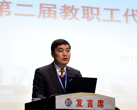 27143401frnw.jpg 欧洲妇女做爰高潮喷水