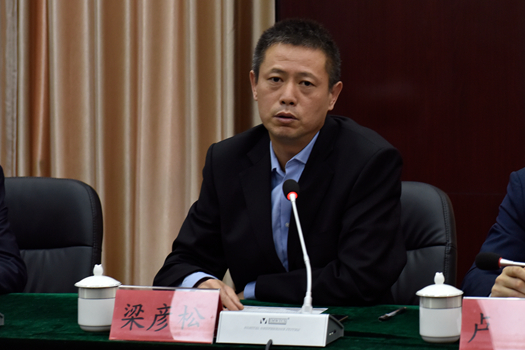 欧洲妇女做爰高潮喷水